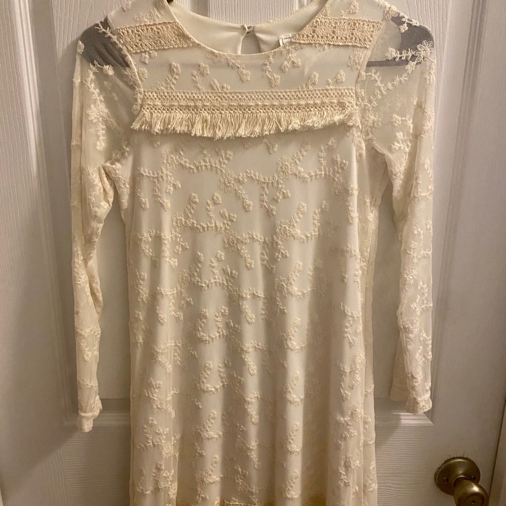 long sleeve cream dress:)